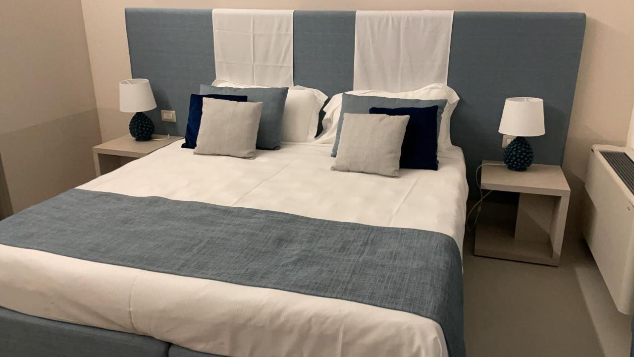 Hercules Suites Noto Exterior foto