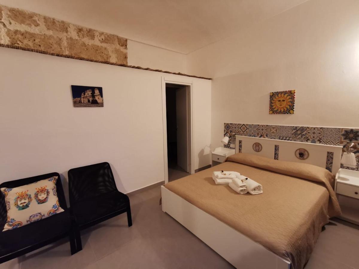 Hercules Suites Noto Exterior foto